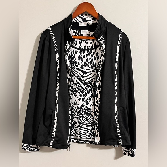 Zenergy by Chico's Black and White Top Set - Picture 4 of 12